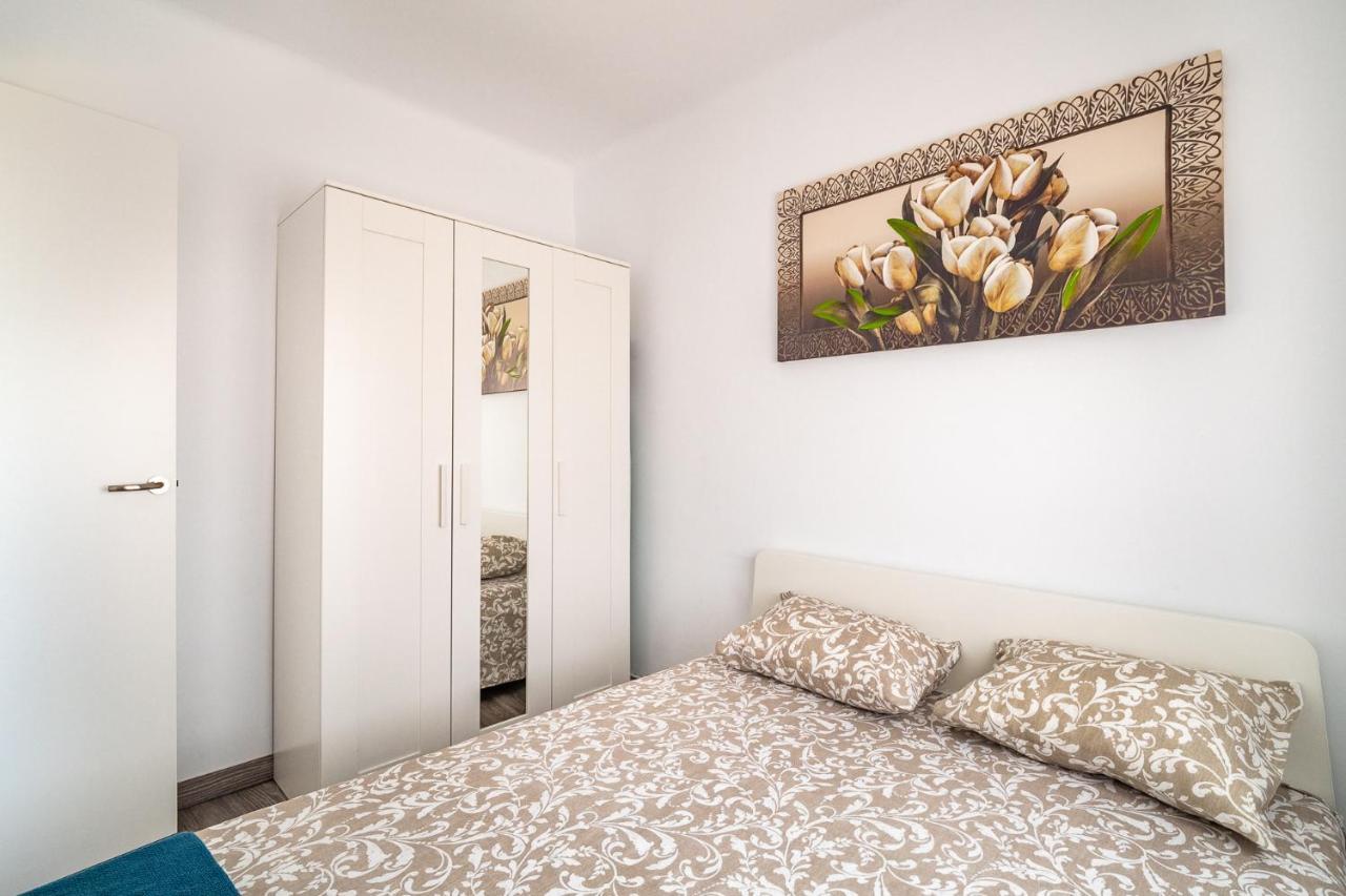 Lovely Apartment Barca 2 Сан-Адріа-де-Бесос Екстер'єр фото
